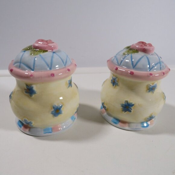 Elements Salt and Pepper Shaker Ceramic Pink Rose with Diamond design embossed - Picture 1 of 7